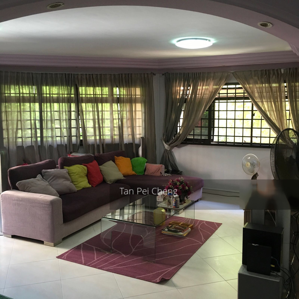 Woodlands Drive 50 thumbnail photo